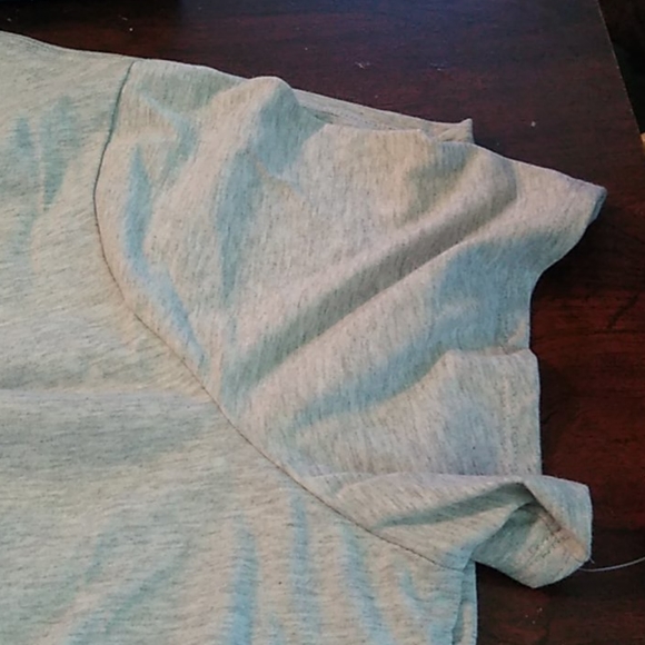 EVRI Gray LOVE Shirt - Picture 3 of 5